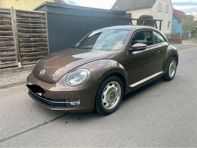 Usata VW Beetle 105 CV (77 kW) 2012 Marrone Utilitaria