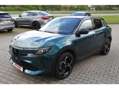 Gebraucht Alfa Romeo GT Junior Edizione Speciale 145 PS (106 kW) 2025 Navigili blau (metallic) Kleinwagen