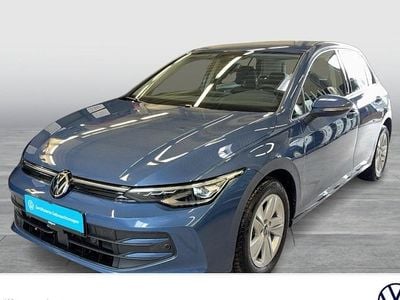 Gebraucht VW Golf VIII Life 150 PS (110 kW) 2025 Anemonenblau metallic Limousine
