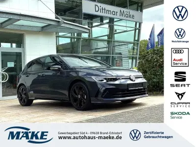 Gebraucht VW Golf VIII Style 190 PS (139 kW) 2024 Grau Limousine