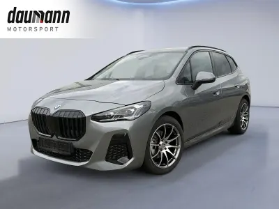 Gebraucht BMW 220 Active Tourer M Sport 170 PS (125 kW) 2025 Grau Van / Kleinbus