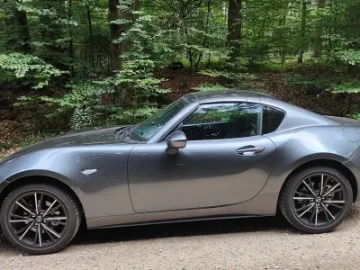 Używany Mazda MX5 184 KM (135 kW) 2024 Szary Kabriolet