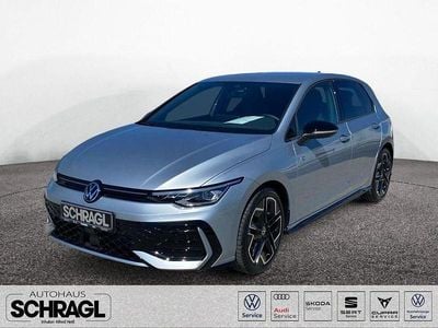 Nuova VW Golf VIII R-line 150 CV (110 kW) 2025 Argento Berlina