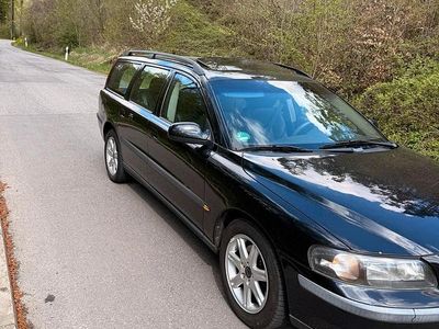 Second-hand Volvo V70 200 CP (147 kW) 2004 Negru Break