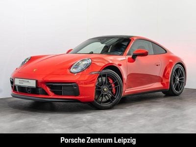 Porsche 911 Carrera 4 GTS