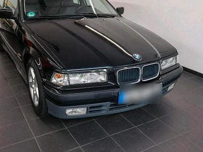 Gebraucht BMW 316 M Sport 105 PS (77 kW) 1994 Schwarz Coupé
