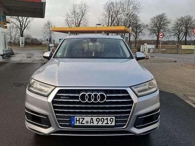 Gebraucht Audi Q7 333 PS (244 kW) 2016 Grau SUV
