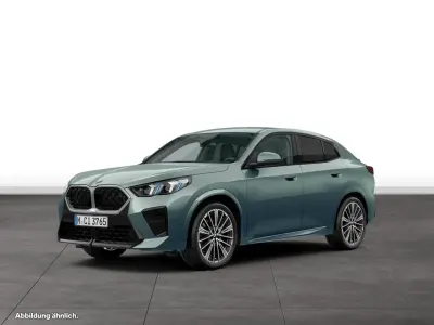 Gebraucht BMW X2 156 PS (114 kW) 2025 Cape york grün metallic SUV