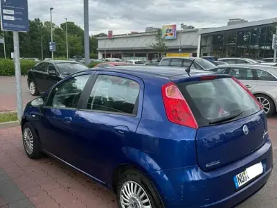 Gebraucht Fiat Punto Active 77 PS (56 kW) 2007 Blau Kleinwagen