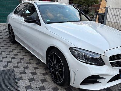 Usata Mercedes C300 AMG line 245 CV (180 kW) 2019 Bianco Berlina