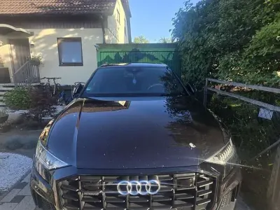 Gebraucht Audi Q8 286 PS (210 kW) 2020 Schwarz SUV