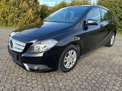Gebraucht Mercedes B180 122 PS (89 kW) 2012 Schwarz Van / Kleinbus