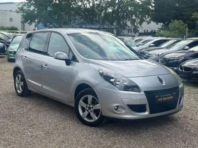 Gebraucht Renault Scénic III 140 PS (102 kW) 2011 Silber Van / Kleinbus