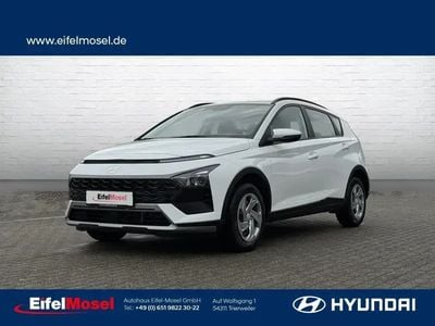 Atlas white / sol Gebraucht 2024 Hyundai Bayon Select SUV | 19.460 € (Guter Preis)