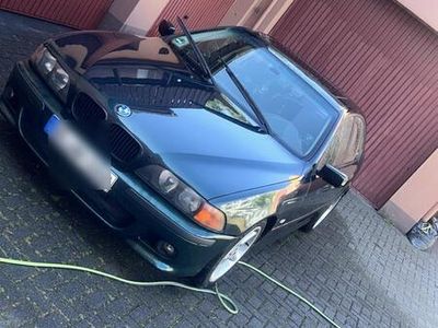 BMW 528