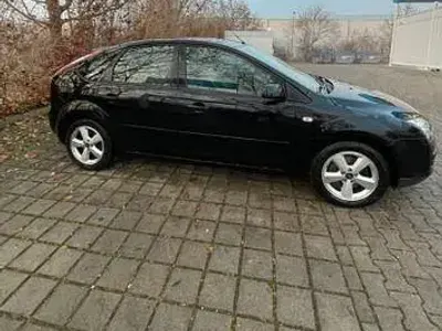 Gebraucht Ford Focus Trend 145 PS (106 kW) 2005 Schwarz Limousine
