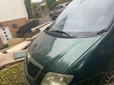 Grün Gebraucht 2002 Lancia Phedra Van / Kleinbus | 1.150 €