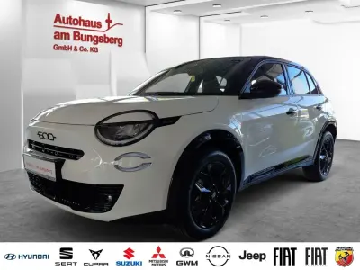 Neu Fiat 600 Street 101 PS (74 kW) 2026 Weiß SUV
