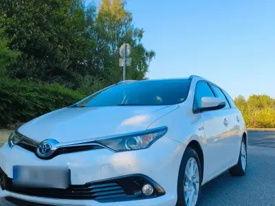 Gebraucht Toyota Auris Touring Sports 99 PS (72 kW) 2019 Weiß Kombi