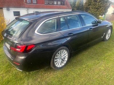 Second-hand BMW 530e Luxury Line 292 CP (214 kW) 2021 Gri Break