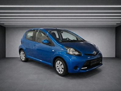 Gebraucht Toyota Aygo 68 PS (50 kW) 2013 Blau Kleinwagen