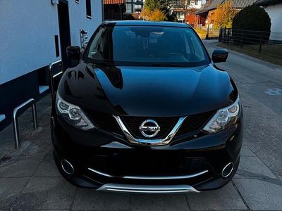 Gebraucht Nissan Qashqai 360º 116 PS (85 kW) 2016 Schwarz SUV