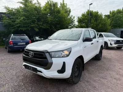 Gebraucht Toyota HiLux 150 PS (110 kW) 2021 Schneeweiß Pickup