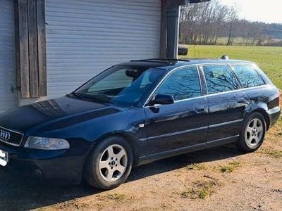 Gebraucht Audi A4 150 PS (110 kW) 1999 Blau Kombi