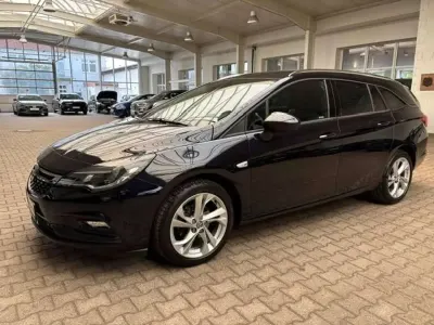 Gebraucht Opel Astra 125 PS (91 kW) 2018 Tiefsee blau Kombi