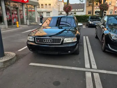 Gebraucht Audi S8 360 PS (264 kW) 2000 Schwarz Limousine