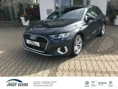 Używany Audi A3 Advanced 150 KM (110 kW) 2023 Szary Sedan/Limuzyna