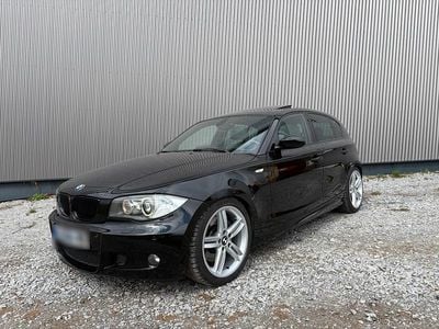 Gebraucht BMW 130 M Sport 265 PS (194 kW) 2007 Schwarz Kleinwagen