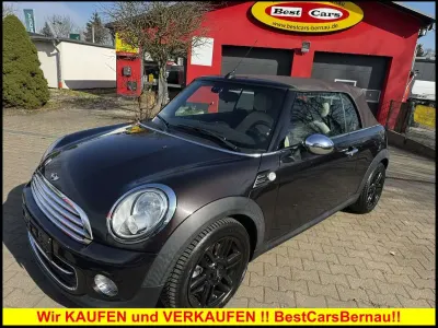 Gebraucht Mini Cooper Cabriolet Chili 122 PS (89 kW) 2015 Iced chocolate (metallic) Cabrio