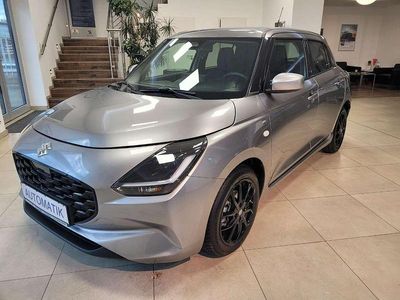 Gebraucht Suzuki Swift 83 PS (61 kW) 2025 Premium silver metallic Kleinwagen