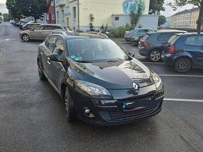 Gebraucht Renault Mégane GrandTour Dynamique 106 PS (77 kW) 2011 Schwarz Kombi