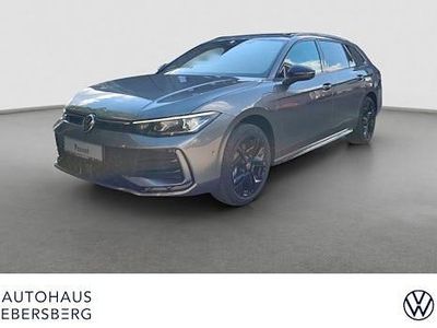 Grau Neu 2025 VW Passat Business Kombi | 71.120 €