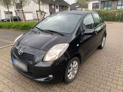 gebraucht Toyota Yaris 4 türer