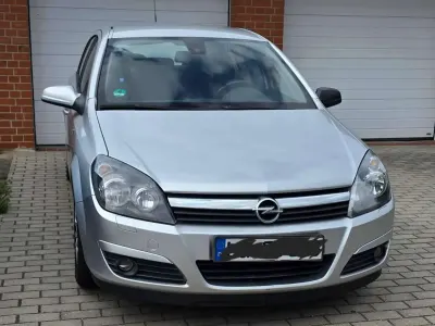 Gebraucht Opel Astra 105 PS (77 kW) 2004 Silber Limousine