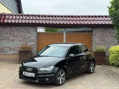 Gebraucht Audi A1 Attraction 86 PS (63 kW) 2014 Mythosschwarz metallic Kleinwagen