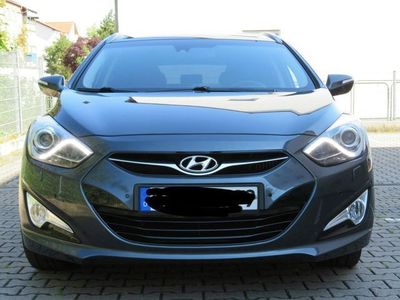 gebraucht Hyundai i40 cw CRDI 1.7l 136PS Xenon Leder PDC 87tkm und viele weitere Extras!!!