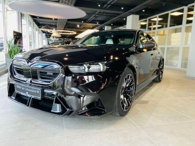 Nuova BMW M5 Performance 727 CV (534 kW) 2026 Individual lack Berlina