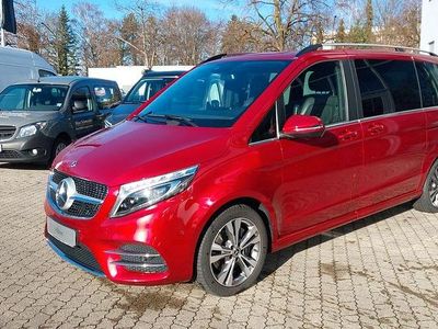 Gebraucht Mercedes V300 Avantgarde Edition 237 PS (174 kW) 2022 Rot Van / Kleinbus