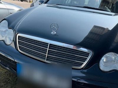 Usata Mercedes C180 145 CV (106 kW) 2003 Blu Station wagon