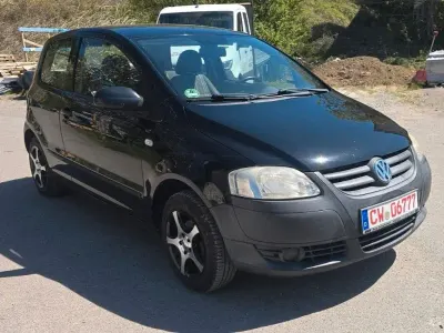Używany VW Fox Basis 54 KM (39 kW) 2009 Czarny Hatchback