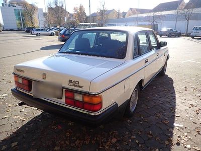 Gebraucht Volvo 240 Standard 116 PS (85 kW) 1991 Weiß Limousine