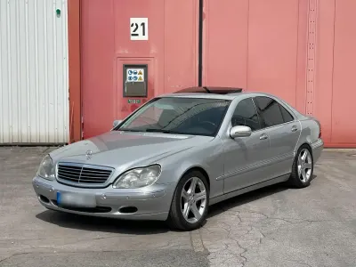 Używany Mercedes S500 306 KM (225 kW) 1998 Srebrny Sedan/Limuzyna