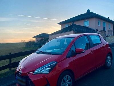 Gebraucht Toyota Yaris 111 PS (81 kW) 2021 Rot Kleinwagen