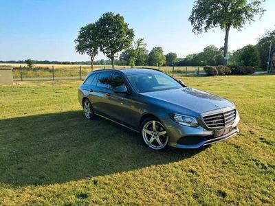 Mercedes E200