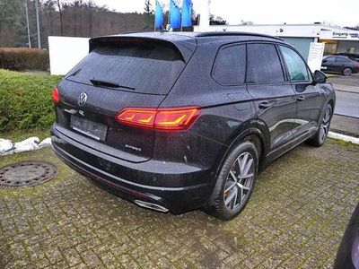 Gebraucht VW Touareg R 462 PS (339 kW) 2021 Deep black perleffekt SUV