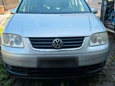 Gebraucht VW Touran 109 PS (80 kW) 2004 Silber Van / Kleinbus
